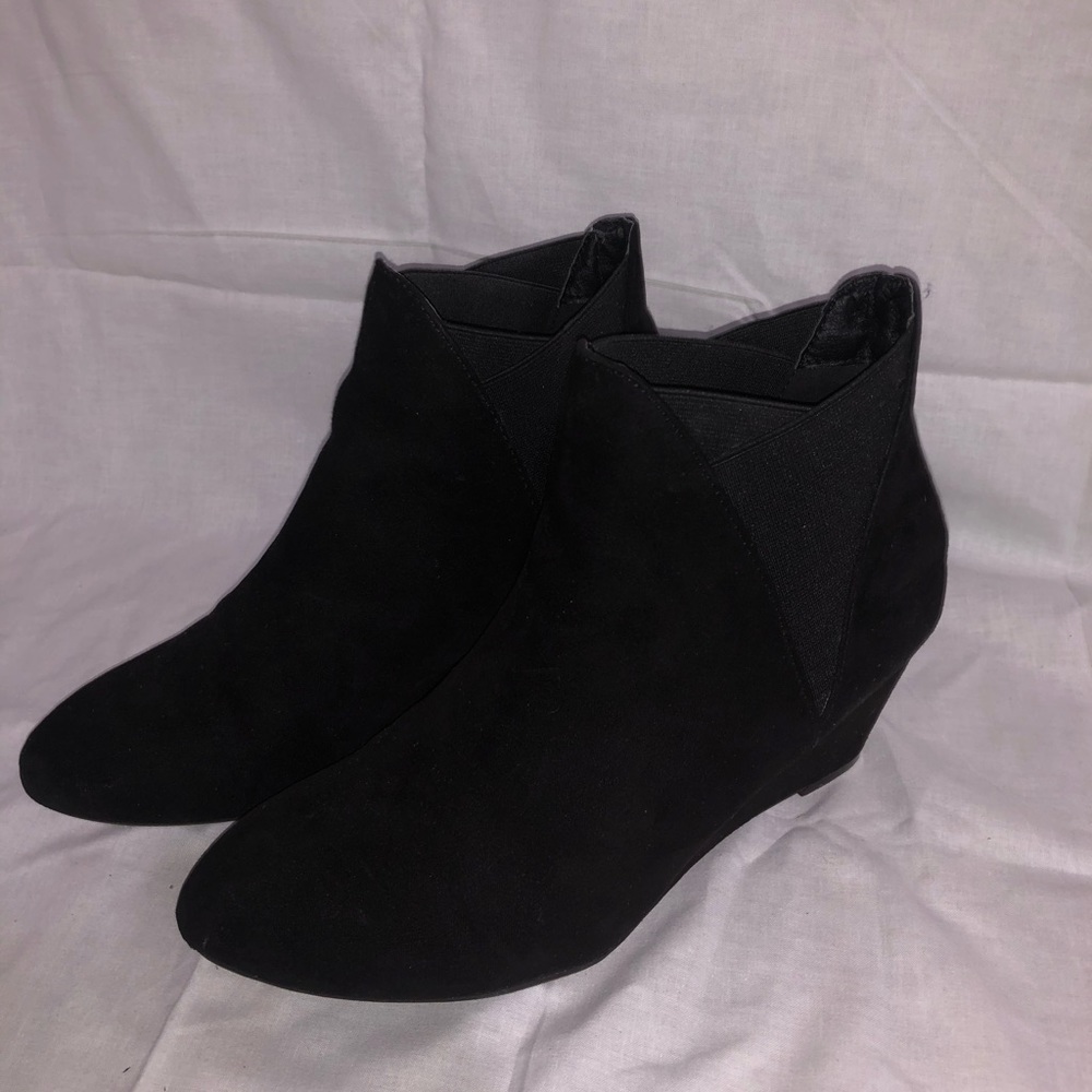 Black shoes